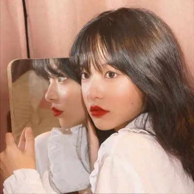 石榴裙下